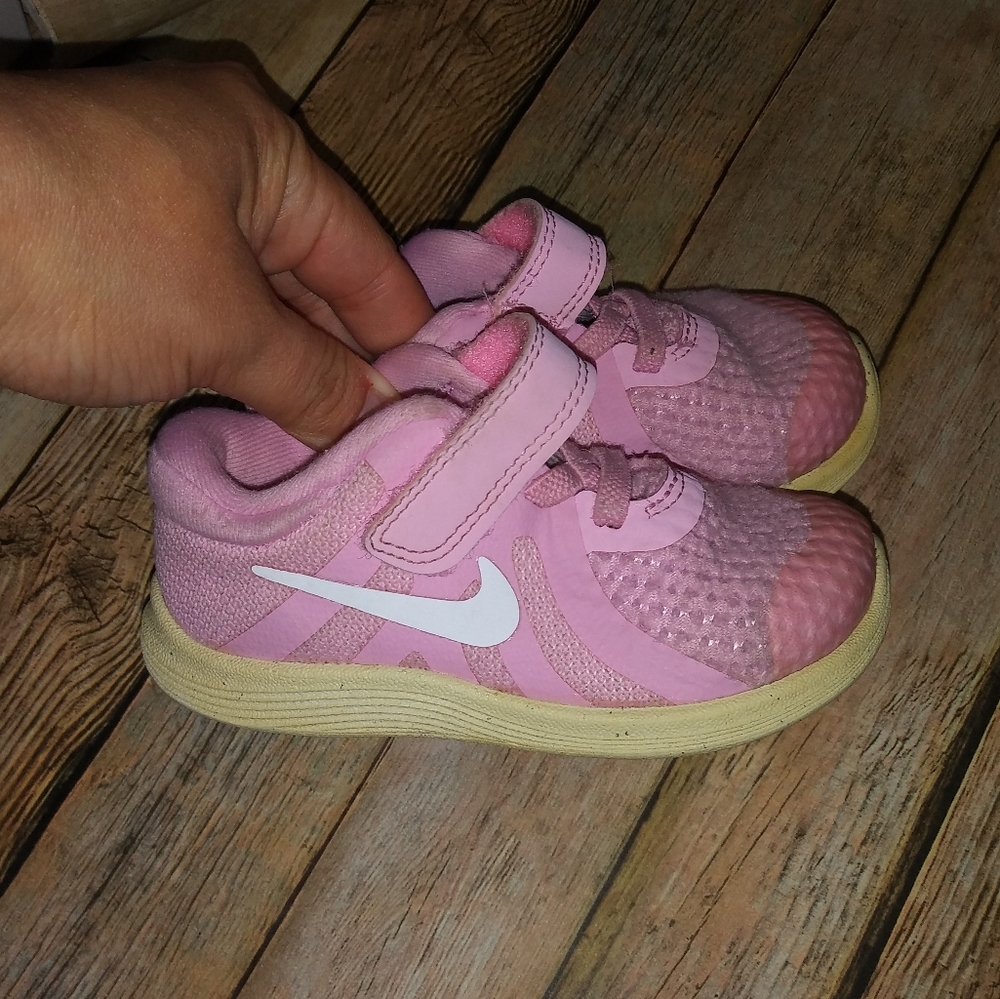Free toddler nikes or $5